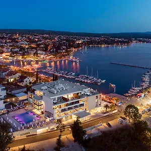 Luxury Riva Malinska