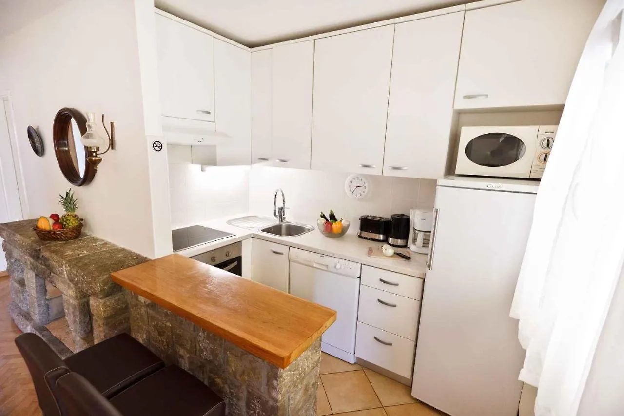 Holiday Home In Malinska/Insel Krk 12955 Croatia