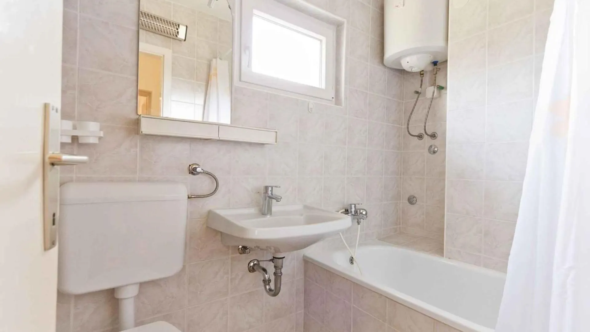 Holiday Home In Malinska/Insel Krk 12955 Malinska